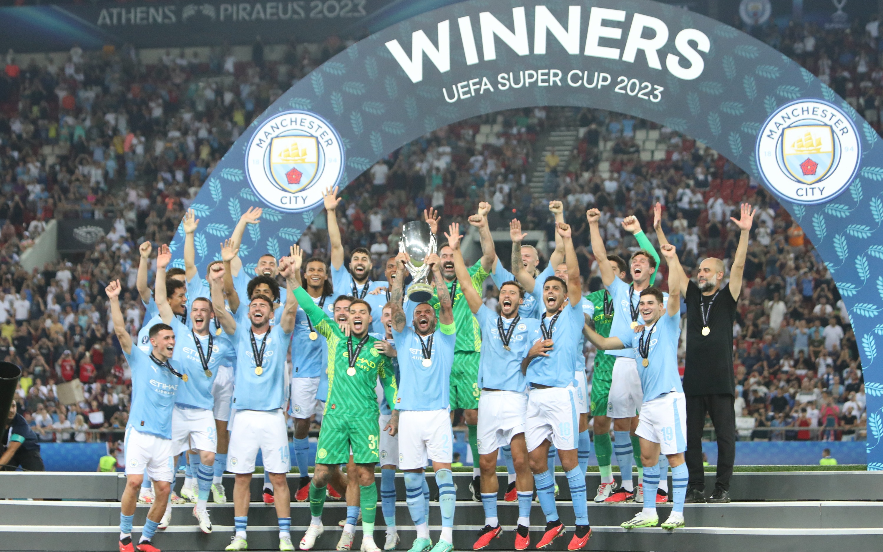 曼城遭遇惨败，失去领先地位