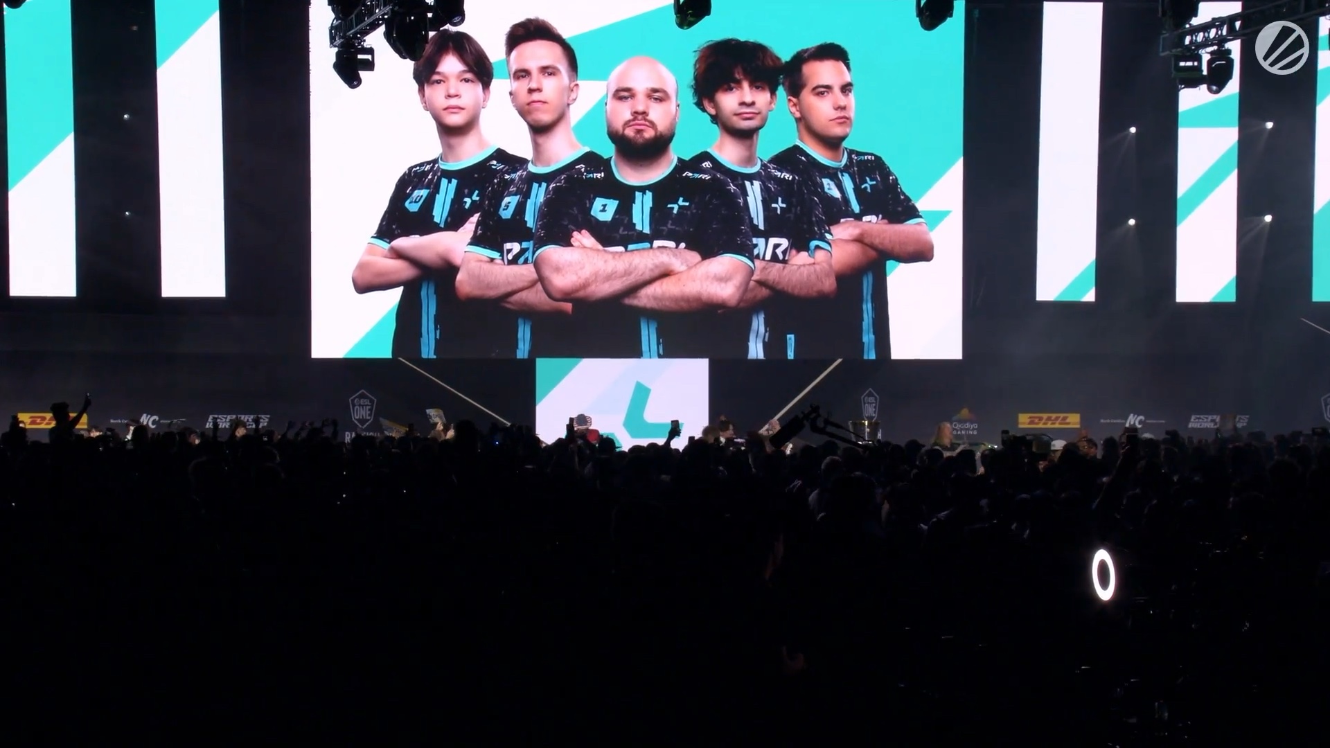 包含年度盛事：外籍教练引领球队进入决赛的词条