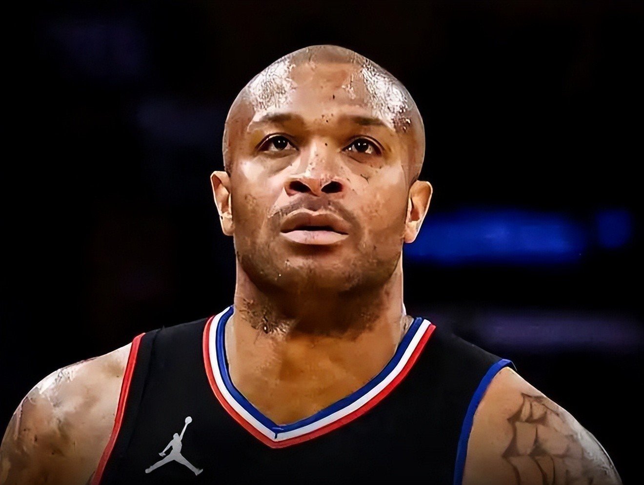 经验老将关口出手,带领球队走向胜利的简单介绍 经验老将关口出手,带领球队走向胜利的简单介绍