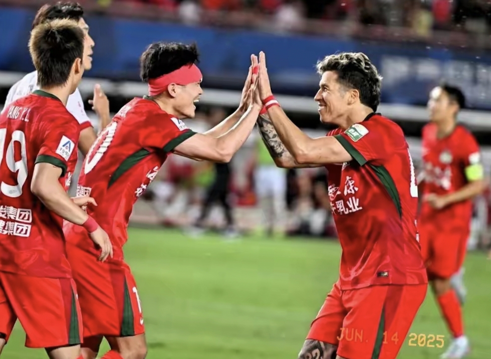 关于权健客场告捷,球队迈向中超巅峰的信息 关于权健客场告捷,球队迈向中超巅峰的信息