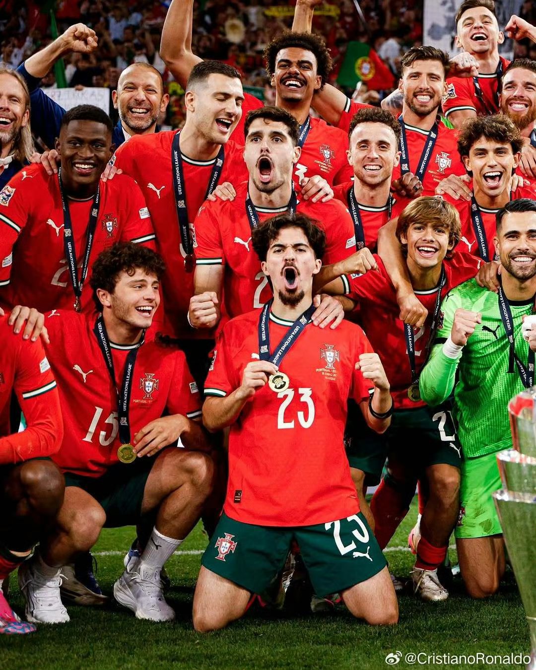 欧洲足球大赛激烈角逐,谁能笑到最后?的简单介绍 欧洲足球大赛激烈角逐,谁能笑到最后?的简单介绍