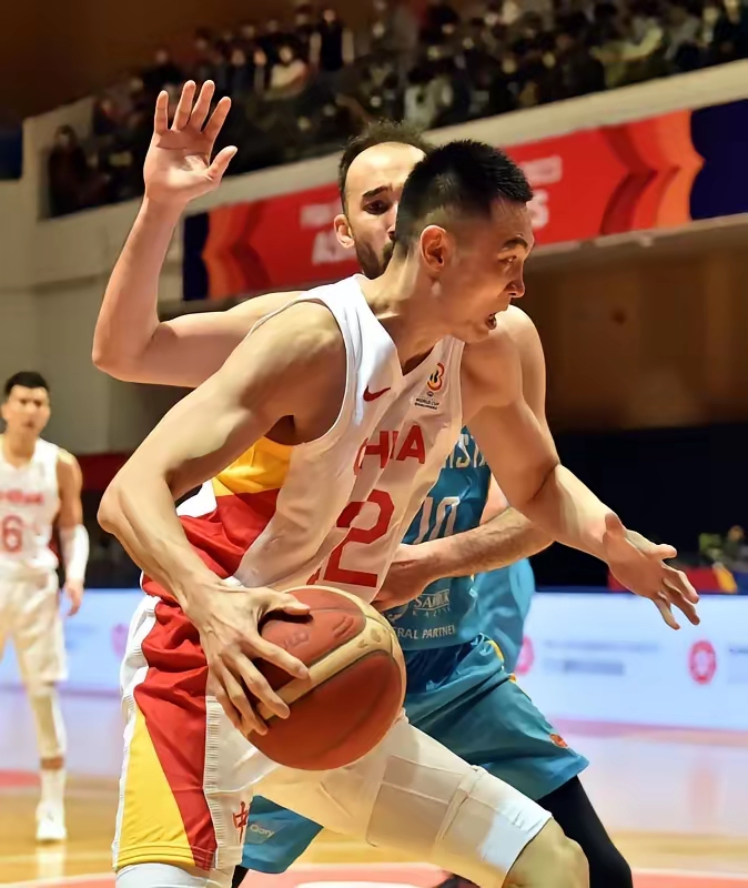 包含新疆男篮豪取胜利，端正形势的词条