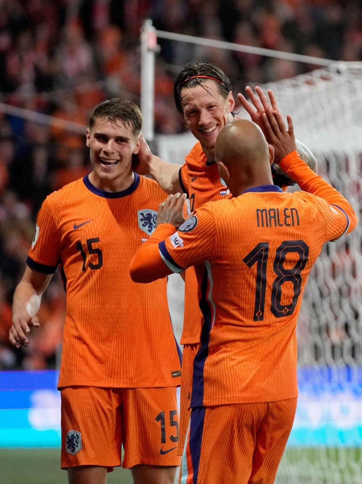 荷兰队火力全开,欧预赛击败对手晋级 荷兰队火力全开,欧预赛击败对手晋级